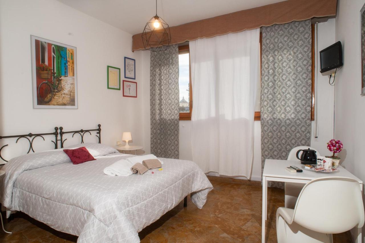 Guesthouse Amici Miei Florence Ngoại thất bức ảnh
